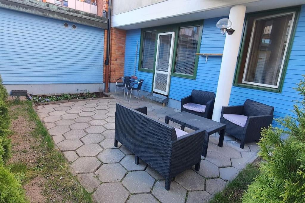 Apartment With Garden Near Metro! Estocolmo Exterior foto